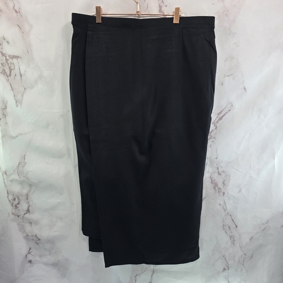 Betabrand Skirt Womens Black Sassiest Pant Capri Skort Lined Petite Regular - Picture 2 of 12